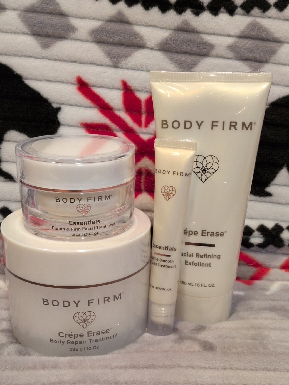 Body Firm Crepe Erase And Essential Set.